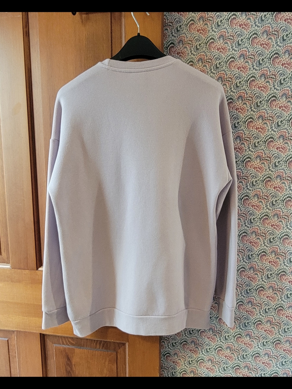 Her Universe Light Pink Kiki’s Delivery Service Sweatshirt Tag - Picture 8 of 15